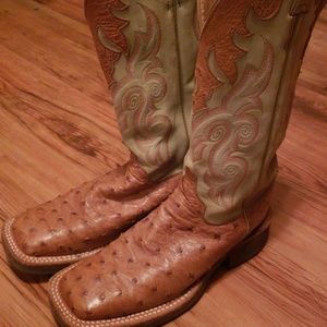 Justin Crepe Sole Boots